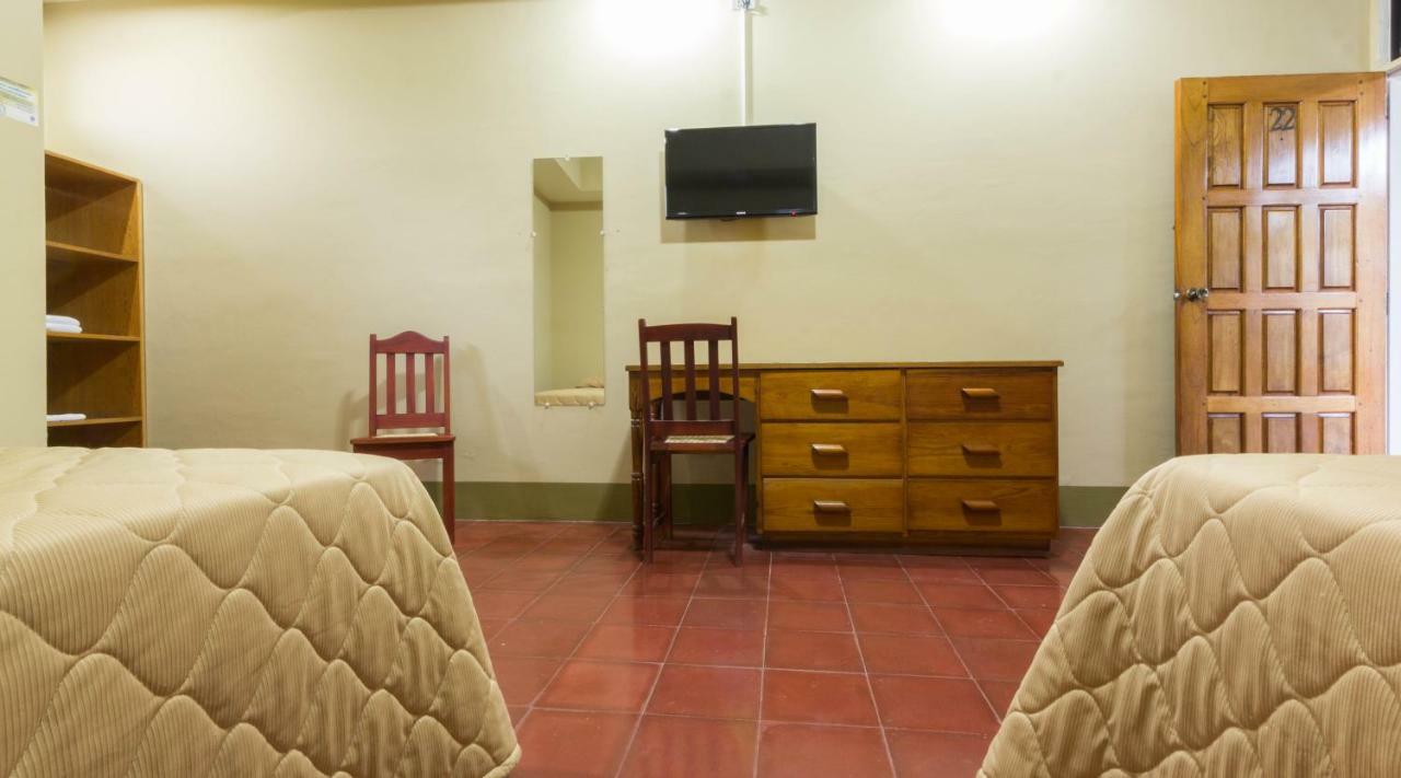 Hotel Frontera Ocotal Buitenkant foto